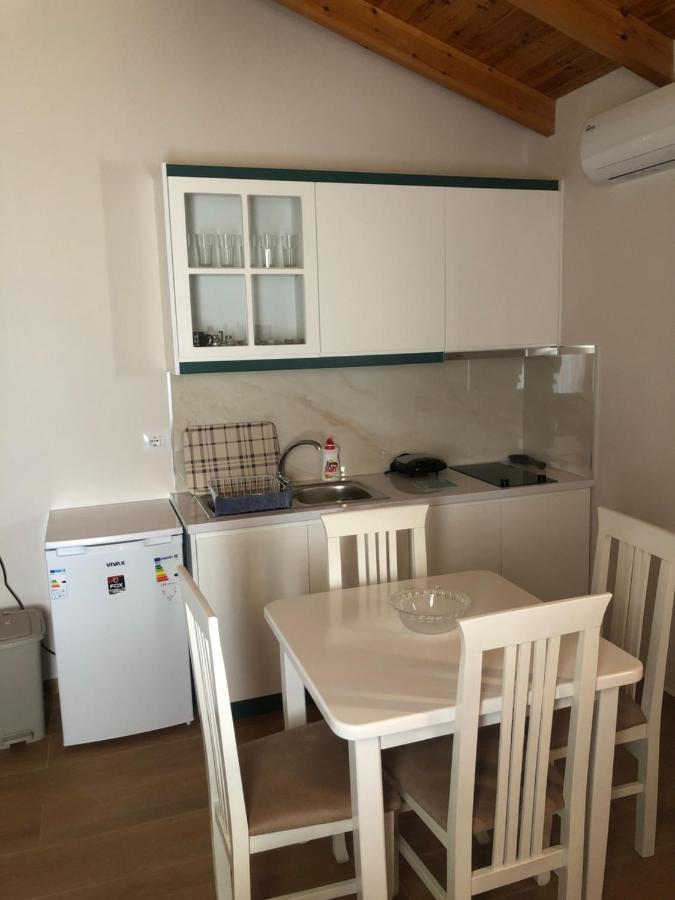 Apartment Amazing Familiar And Sarandë