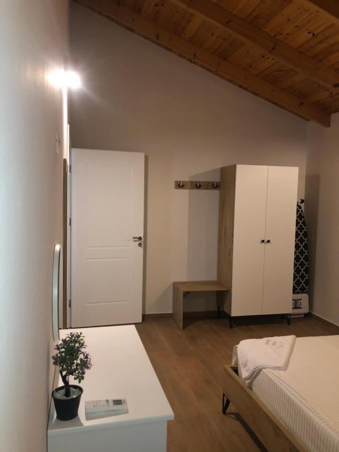 Amazing Familiar And Apartment Sarandë