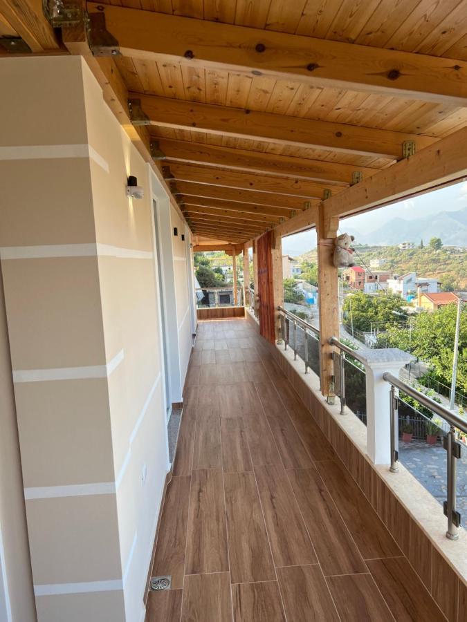 Amazing Familiar And Apartment Sarandë