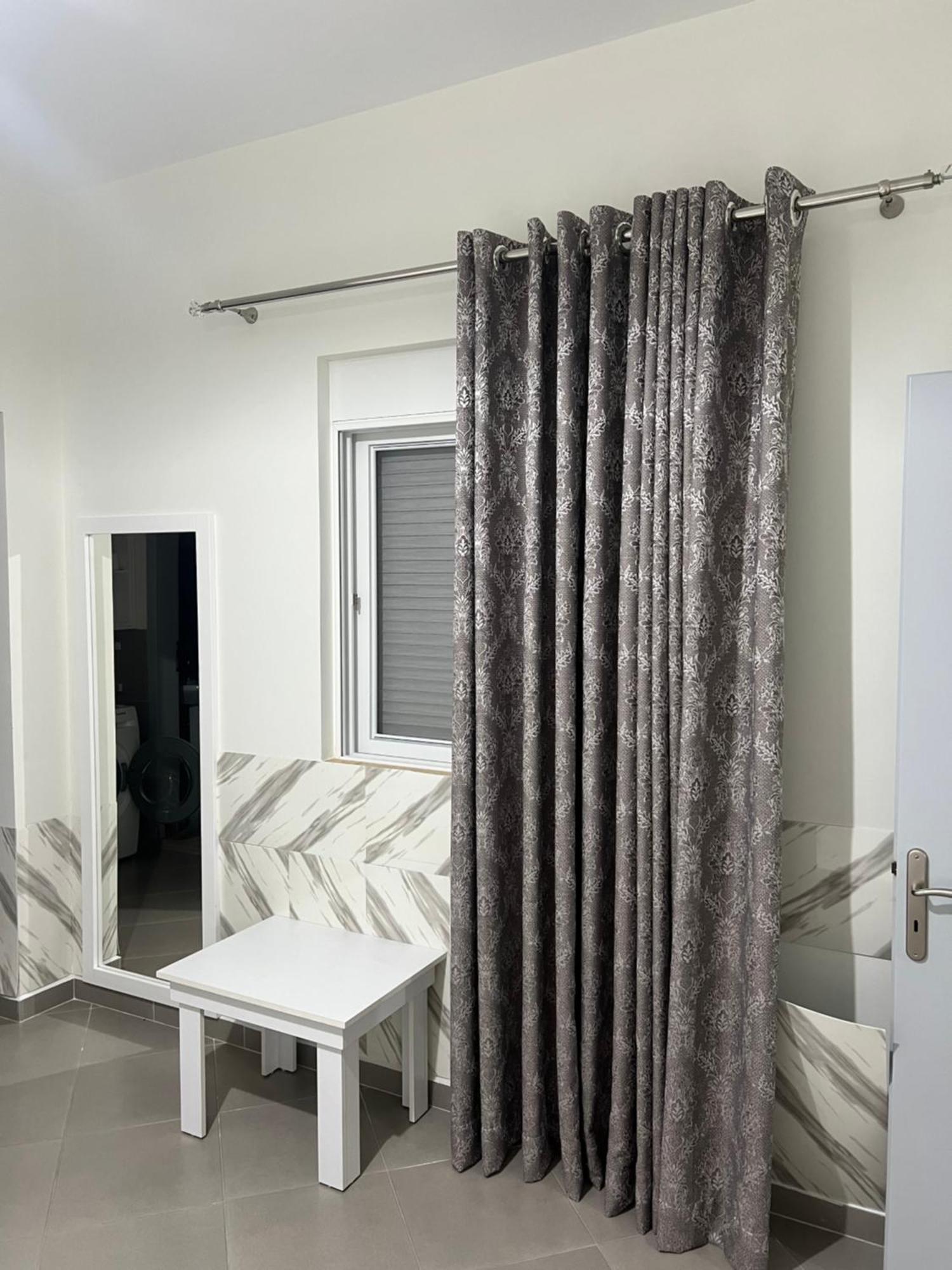 Apartment Amazing Familiar And Sarandë