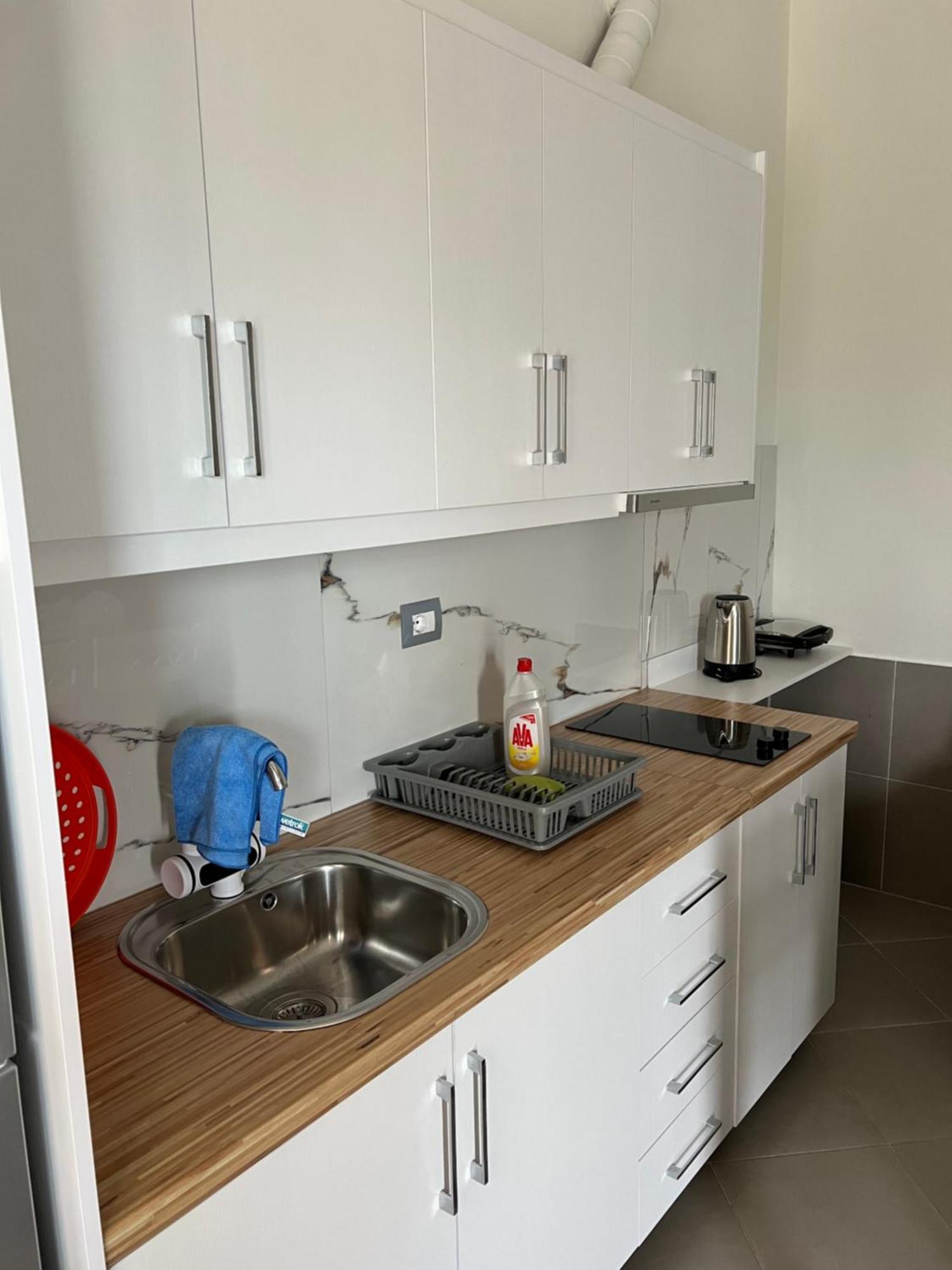 Amazing Familiar And Apartment Sarandë